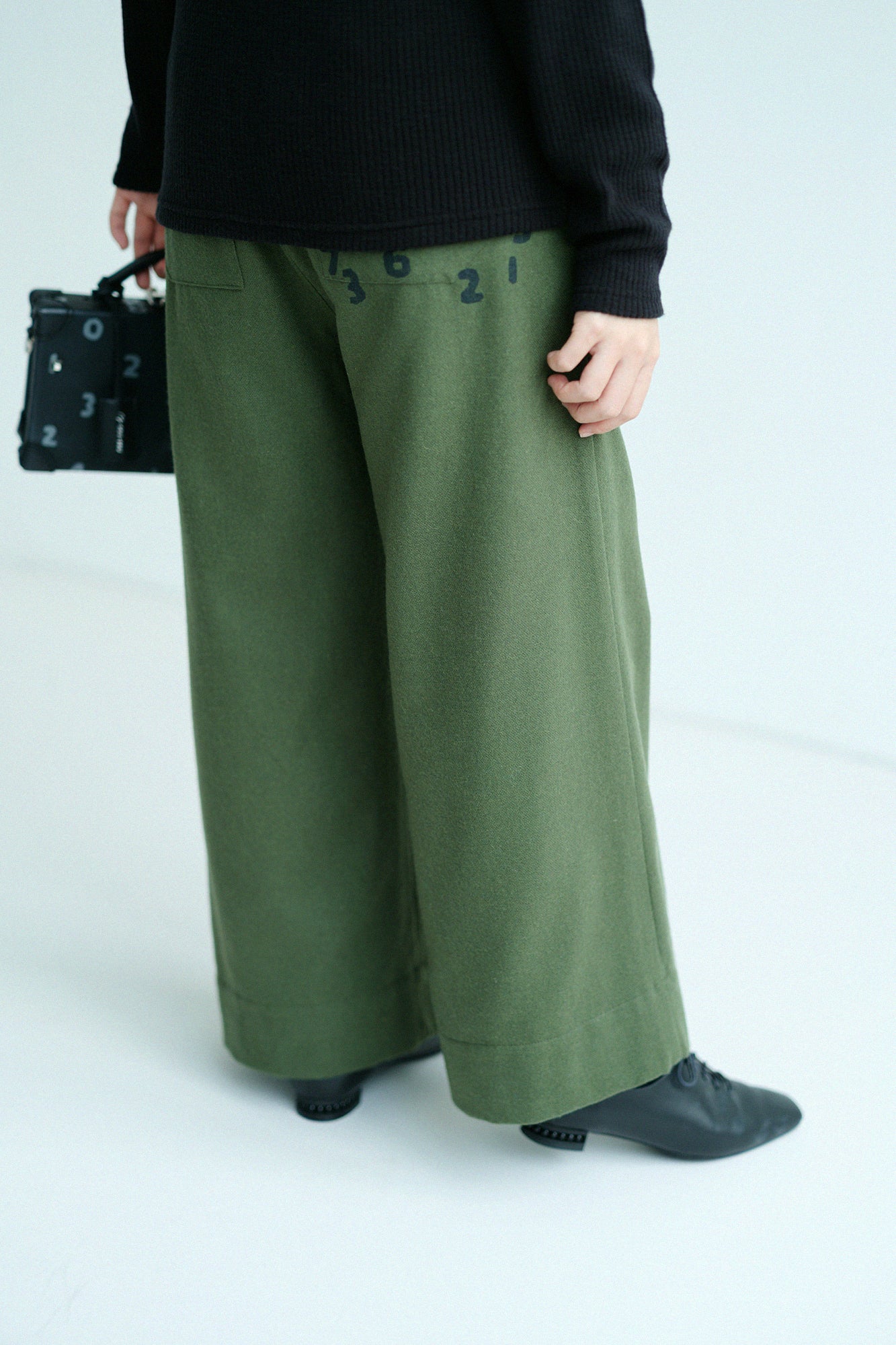 【預購】CORDURA® 耐磨羊毛 闊腿褲/苔色(※預計於12月9日左右發貨)