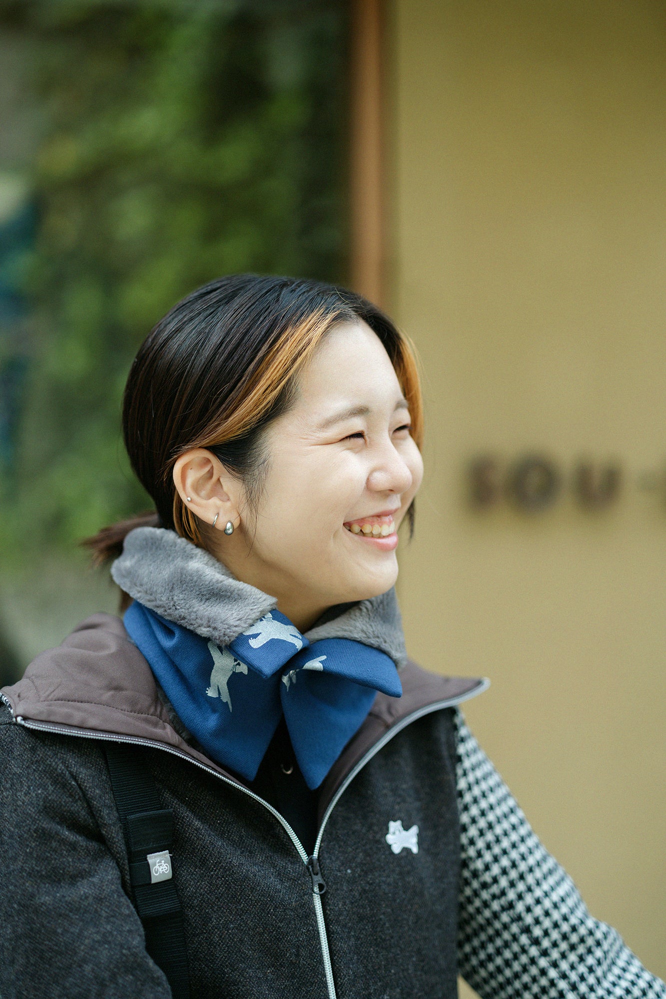 リバーシブル BIKEネックウォーマー/ねこ かけっこ ネイビー