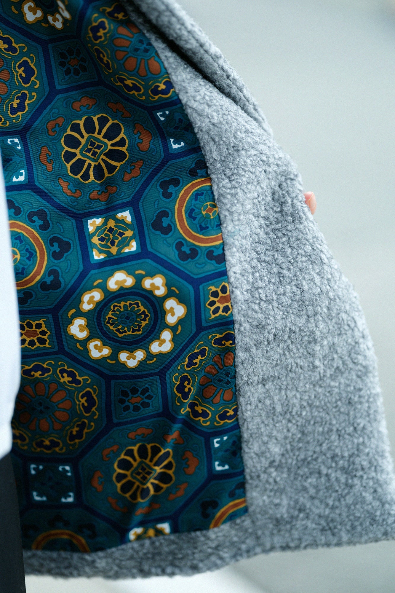 Boa Saya Vest with Lining / Heather Grey×Gorgeous Green Jade Color