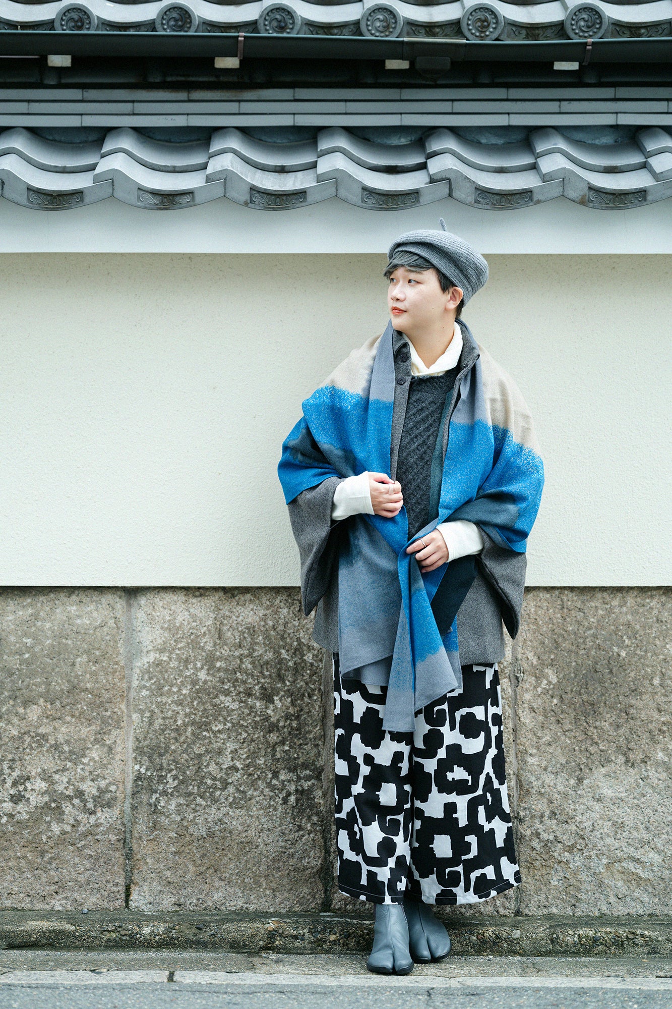 Tweed Kimono Sleeve Coat Short with Lining / Charcoal Grey