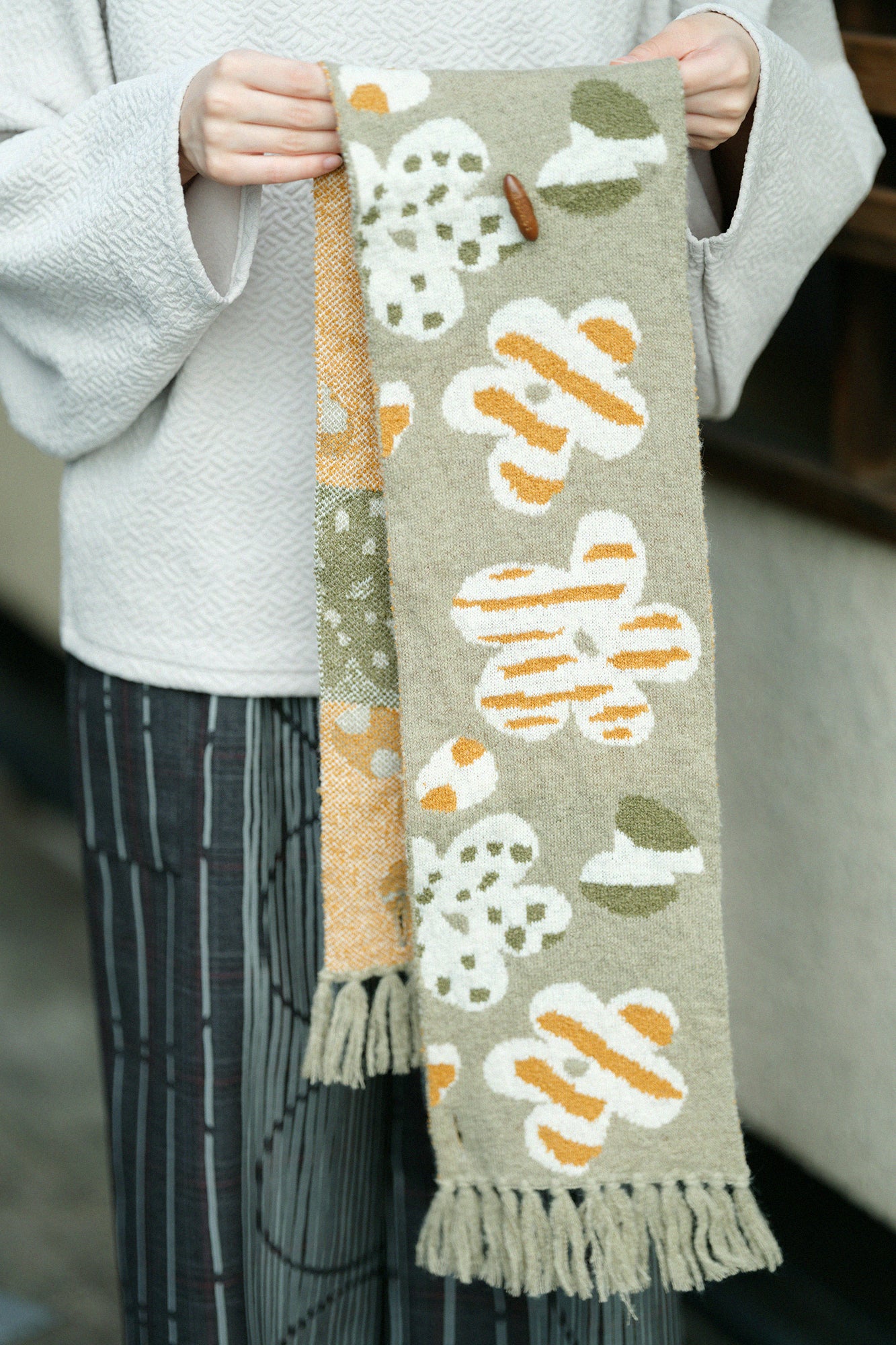 SOU・SOU×MOONBAT 草編衿(そうあみえり)/はじける 柳鼠(やなぎねず)