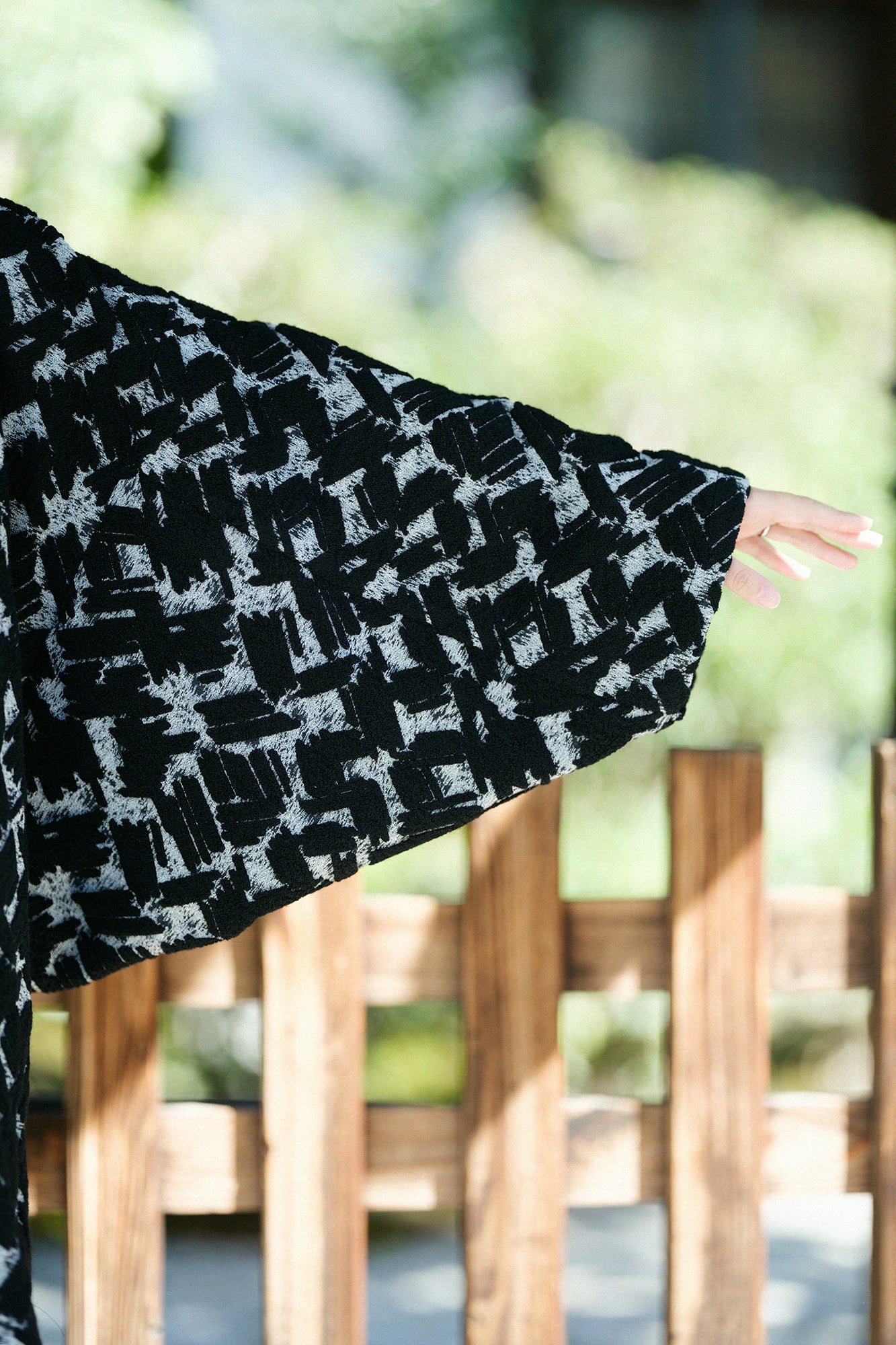 ウールジャカール もじり袖 短衣(たんい) 単(ひとえ)/濡羽色(ぬればいろ)