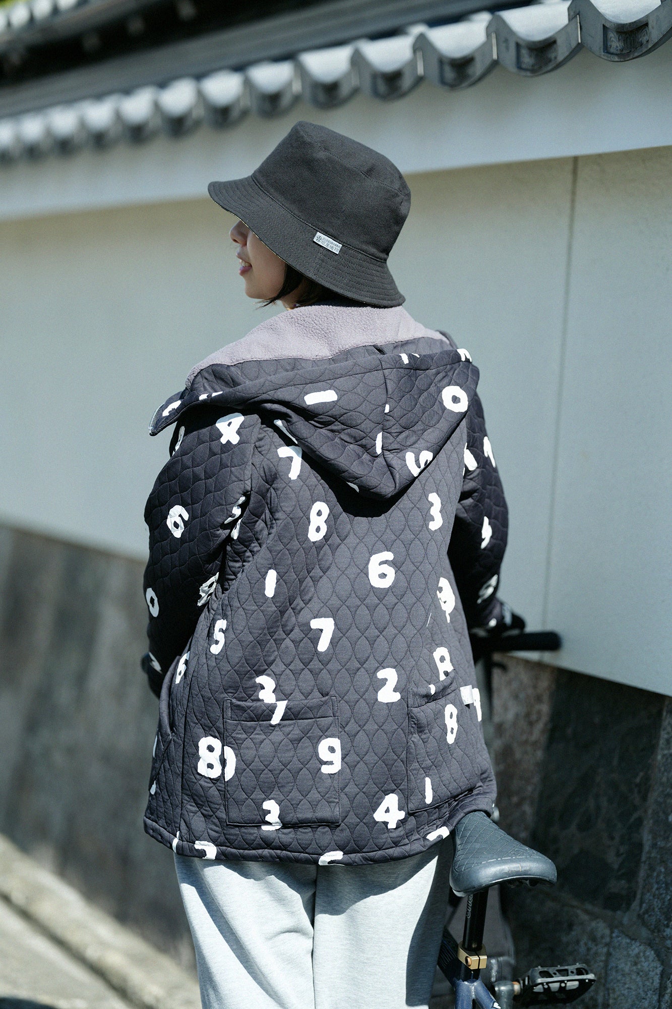 キルティングジャカール BIKEパーカー/SO-SU-U ブラック