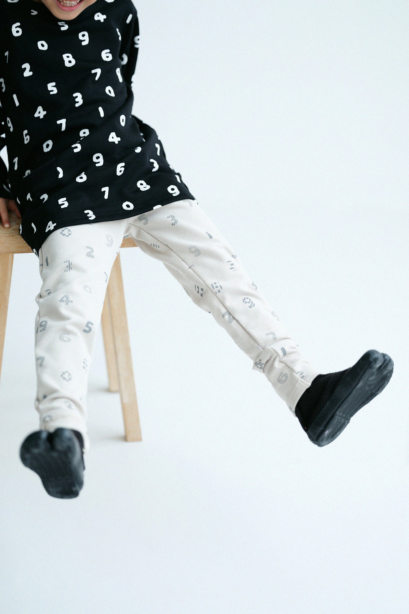 ●內抓毛圖案細腿褲SOU・SOU 京都/沙色