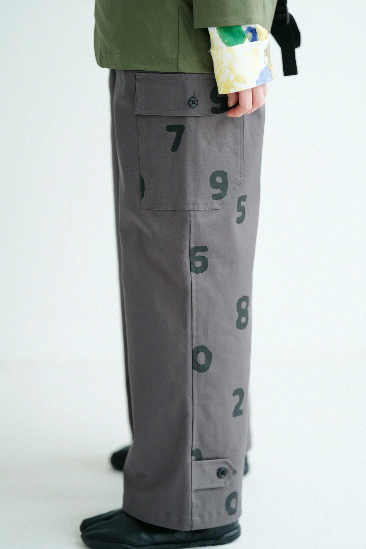 Stretch-Cargohose aus Chinostoff/StahlgrauSO-SU-U