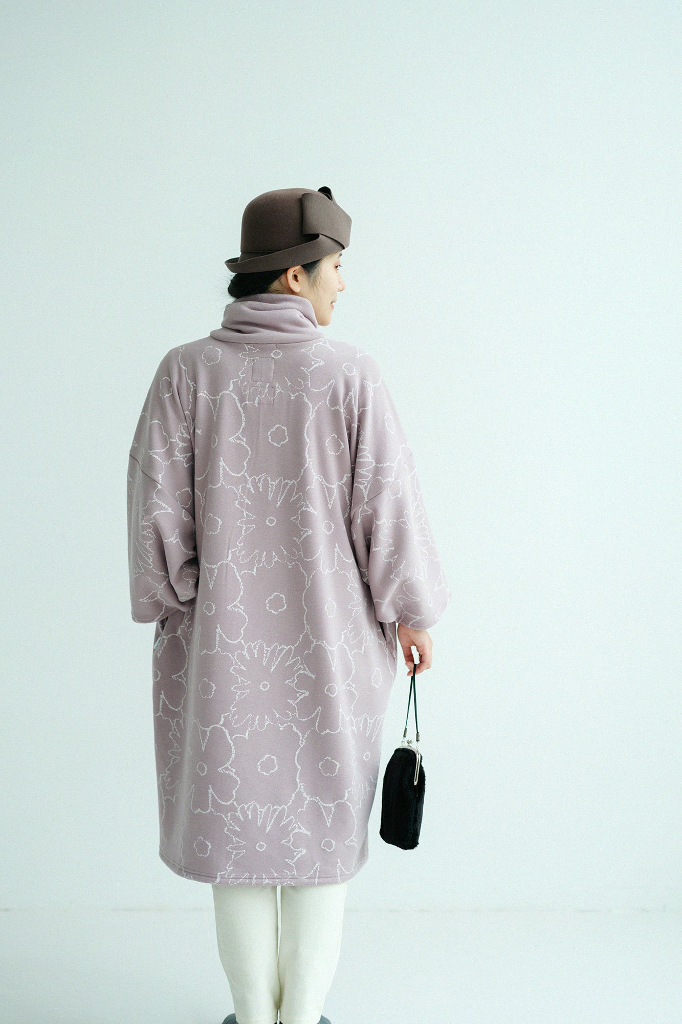 裏仿毛 針織 高領圓弧袖長方形洋裝/落落大方塗鴉 灰粉紅色