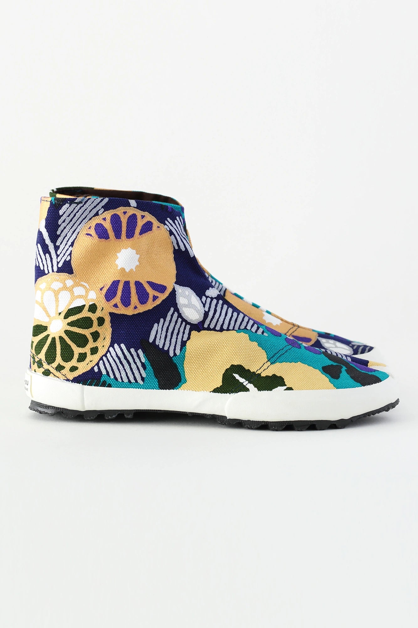 Sous-sol collé Tabi / Fuka