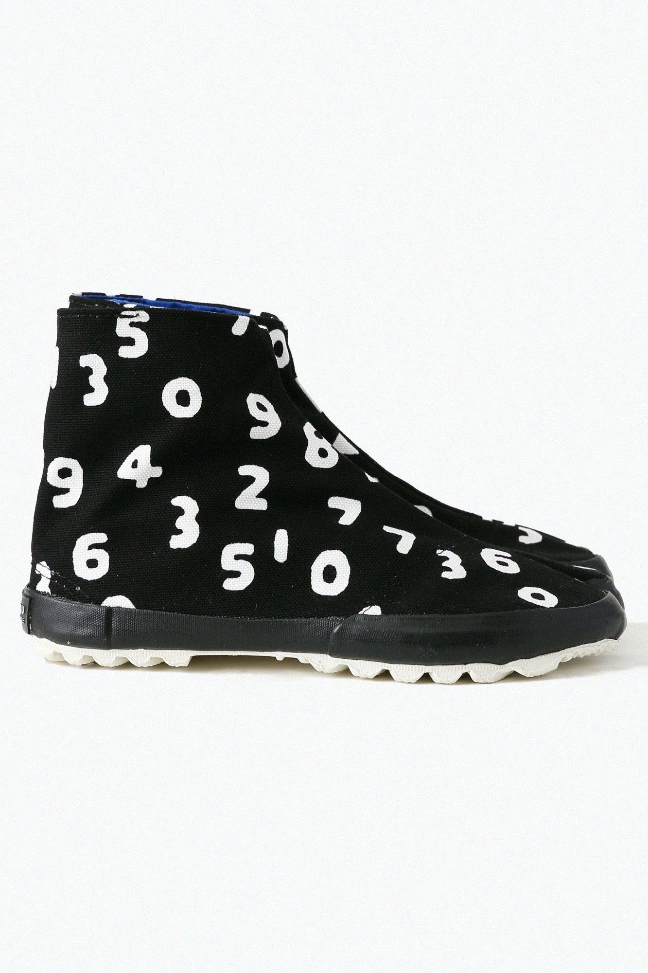 Split Toe Tabi Shoes / SO-SU-U Kon