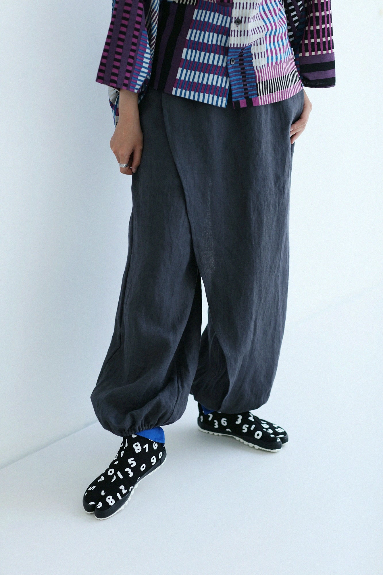 Split Toe Tabi Shoes / SO-SU-U Kon