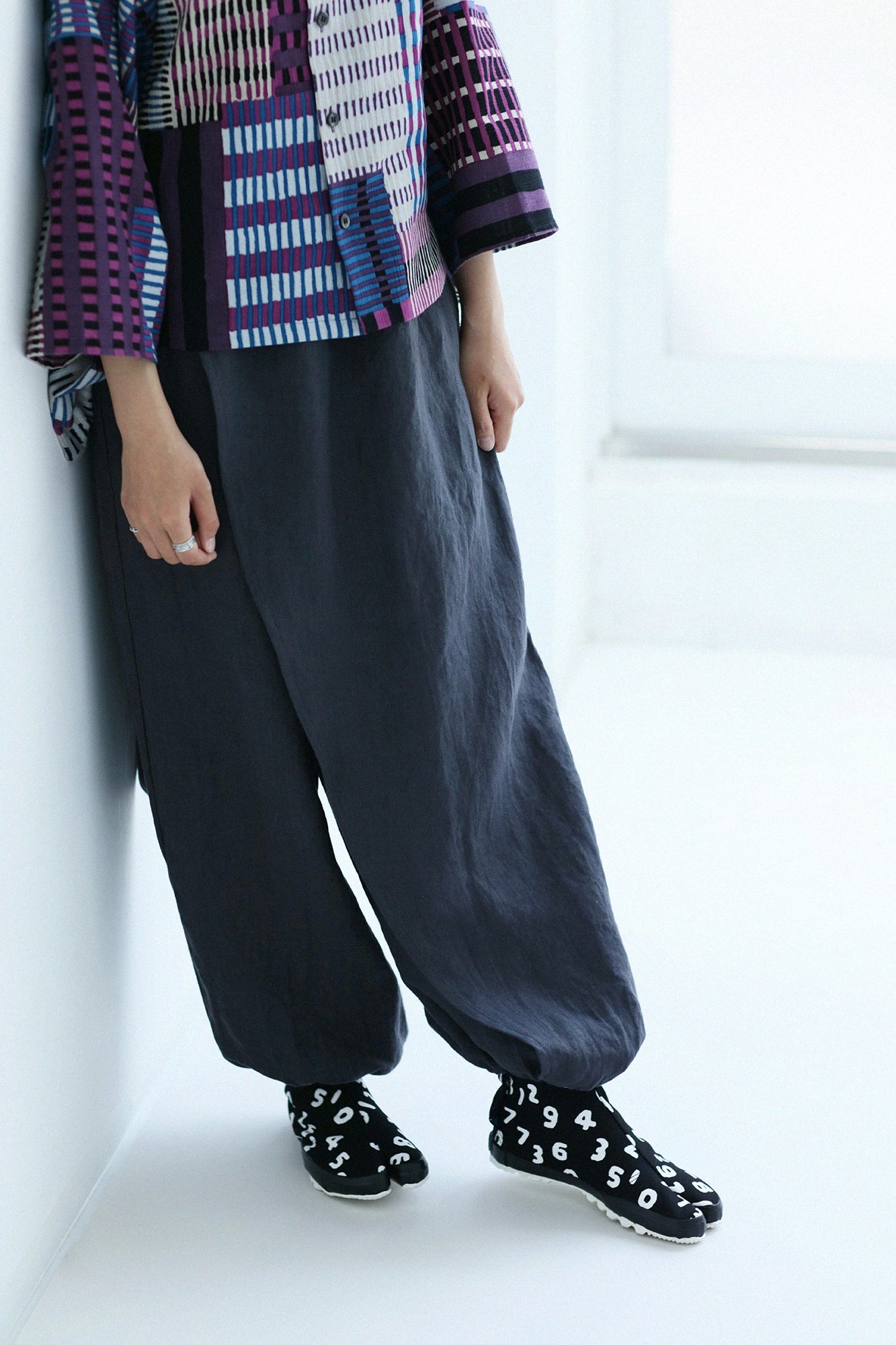 Split Toe Tabi Shoes / SO-SU-U Kon