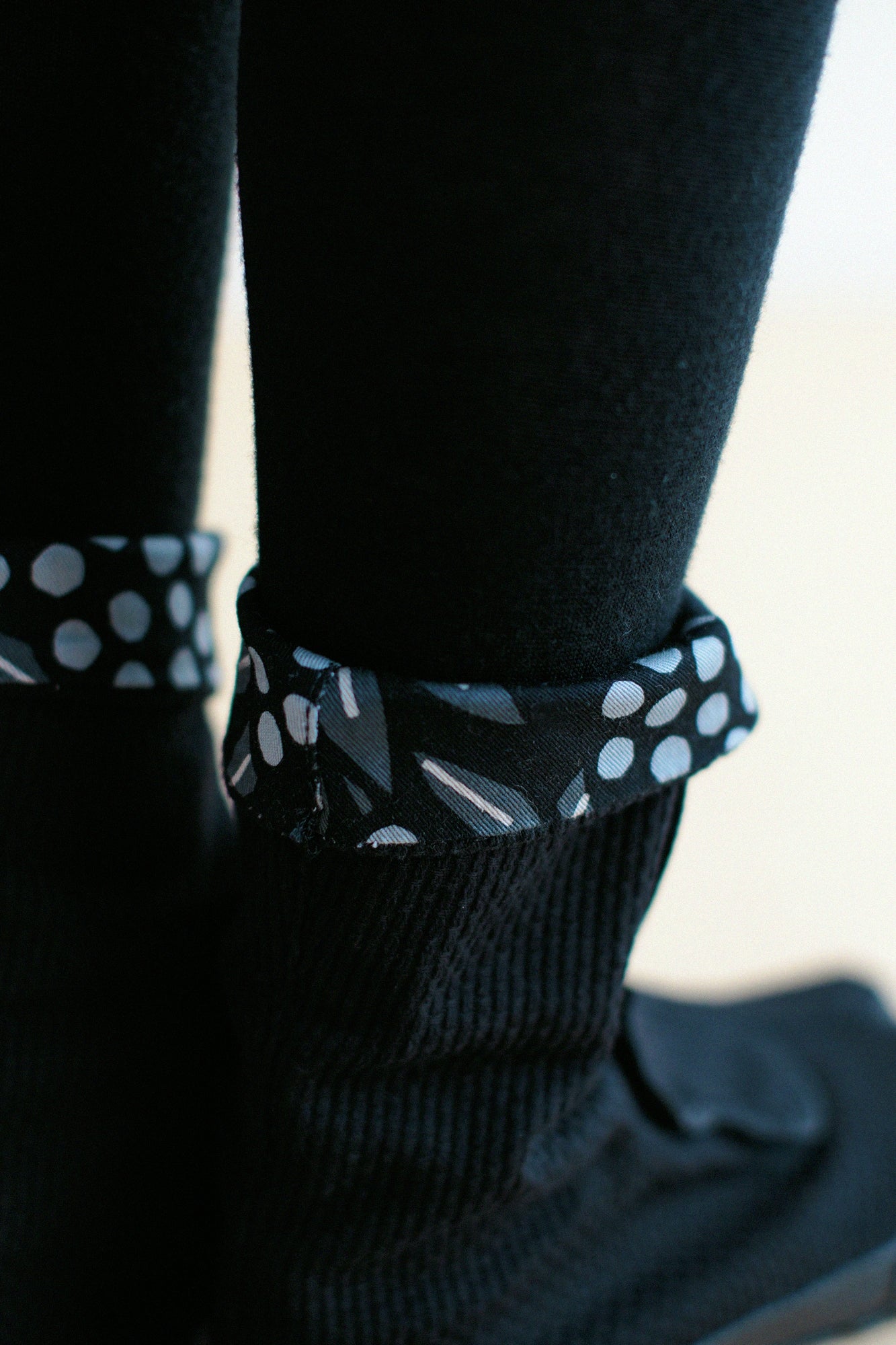 Velcro Tabi Boots / Sashiko Black Nantenchiku
