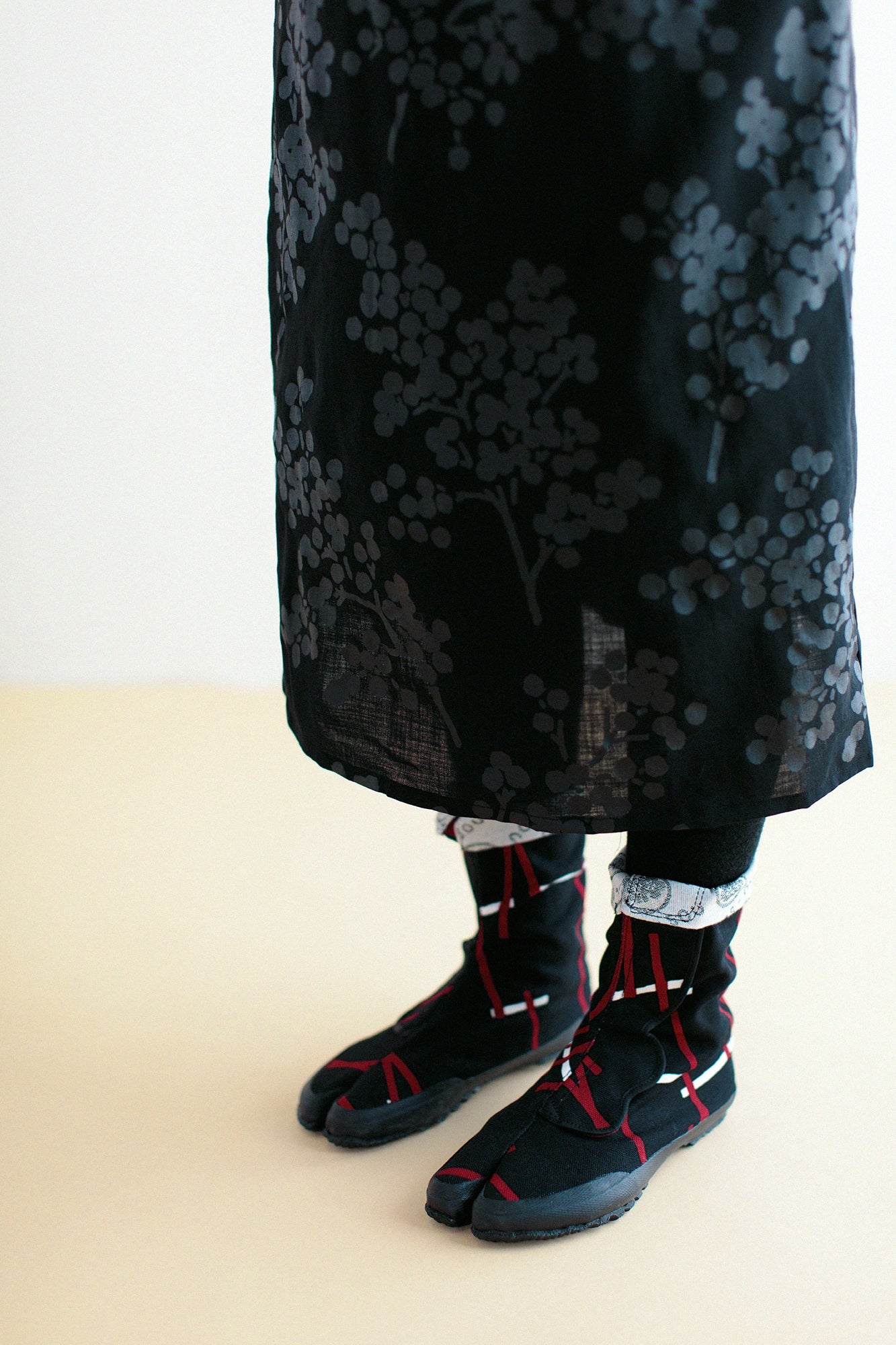 Velcro Tabi Boots / Tobi