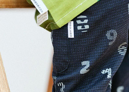 Slightly Patterned Skinny Pants