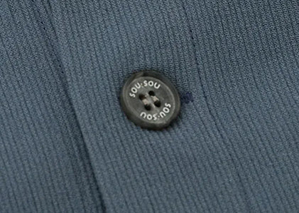 （优搜。） 有领夹克