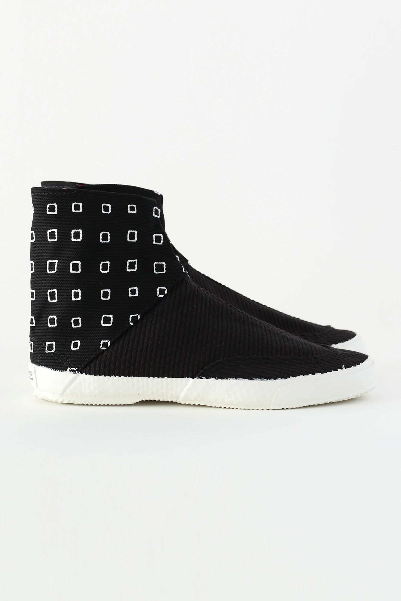 Round Toe Tabi Shoes Bi-Pattern/ Masu×Sashiko Black2