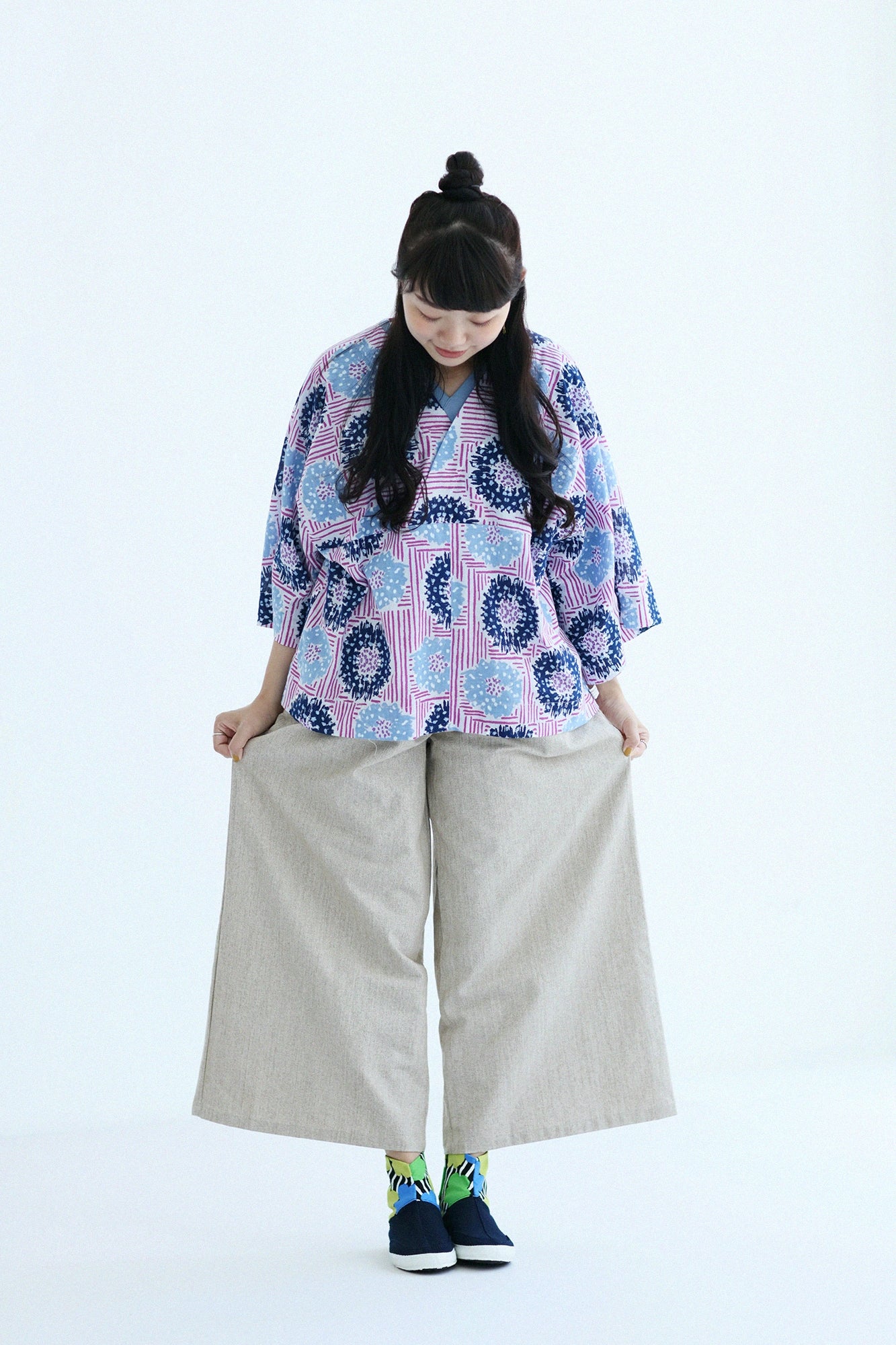 Tabi Round Masterpiece Tabi / Tissu Grass Sky Rose (Nunoshiba Sorabara) x Sashiko Indigo