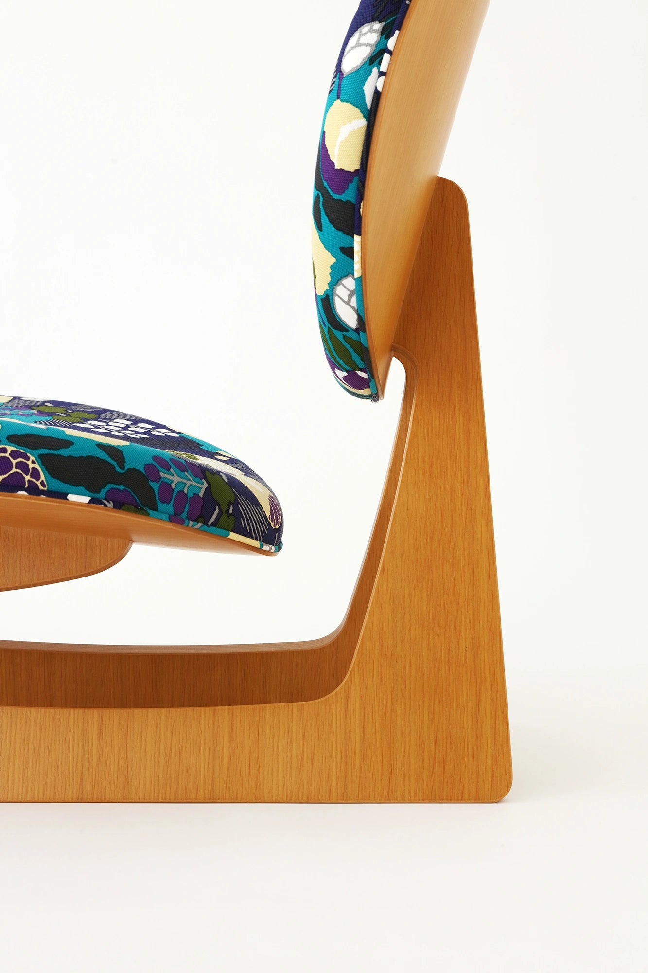 【Expédition prévue dans un mois et demi】SOU・SOU × Tendo Mokko Fauteuil bas / SO-SU-U couleur encre pâle (usuzumiiro) 