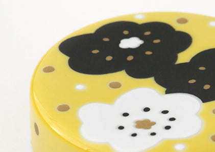 九谷焼文様蓋物（くたにやきもんようふたもの）