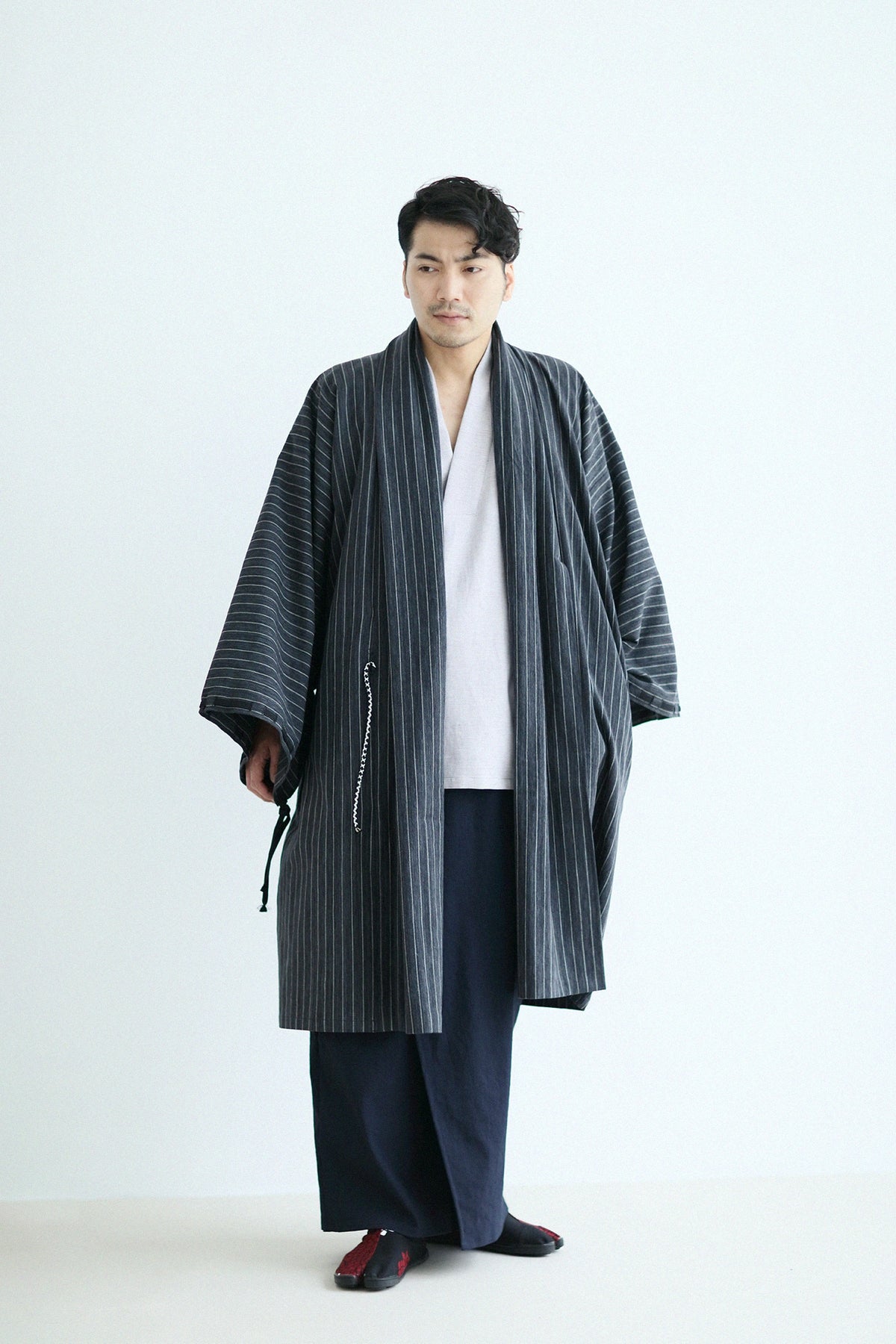 Marugo Split Toe Tabi Shoes / Chrysanthemum in Clouds