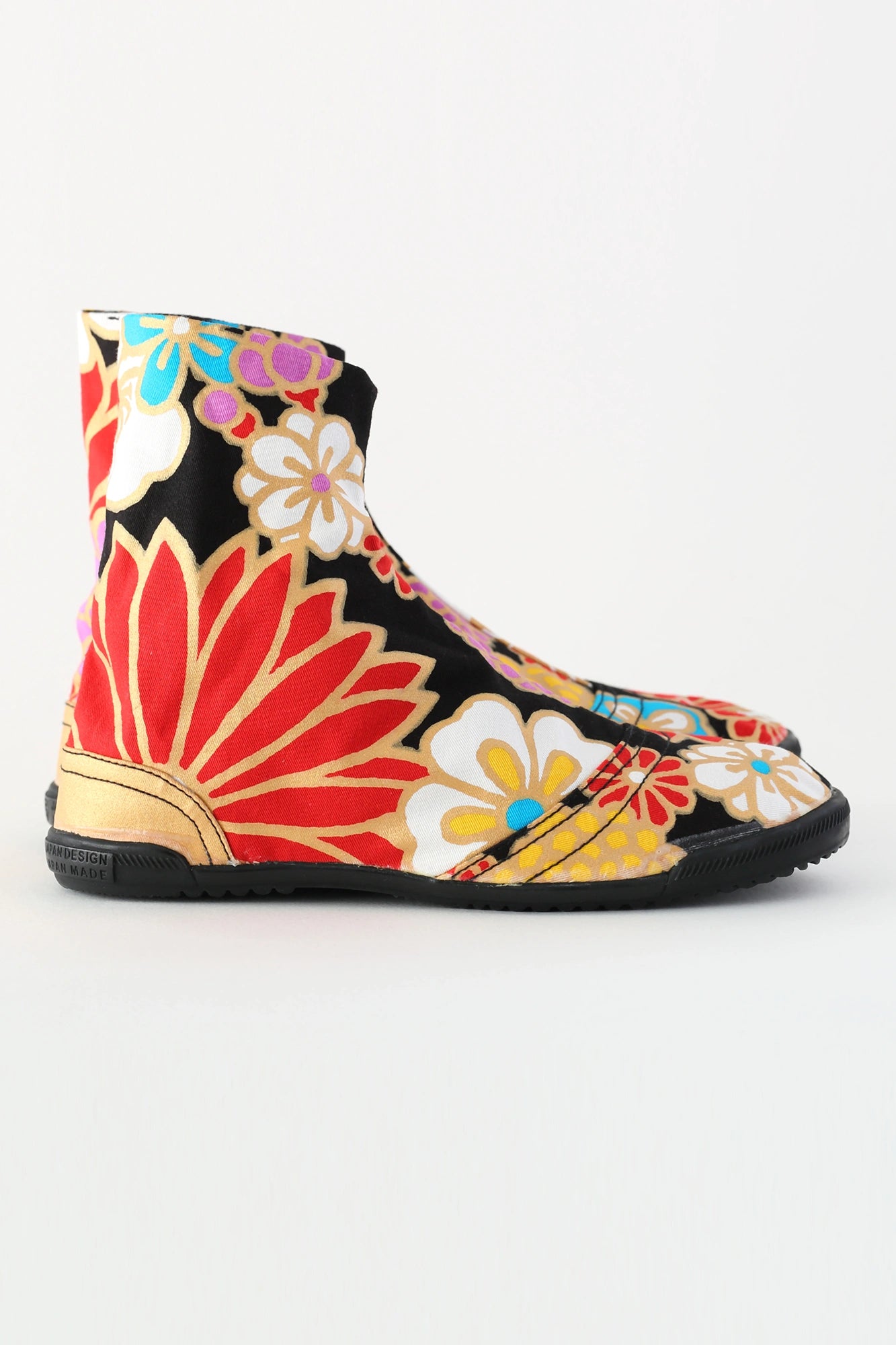 【net limited】Marugo Round Toe Tabi Shoes / Gold Damask