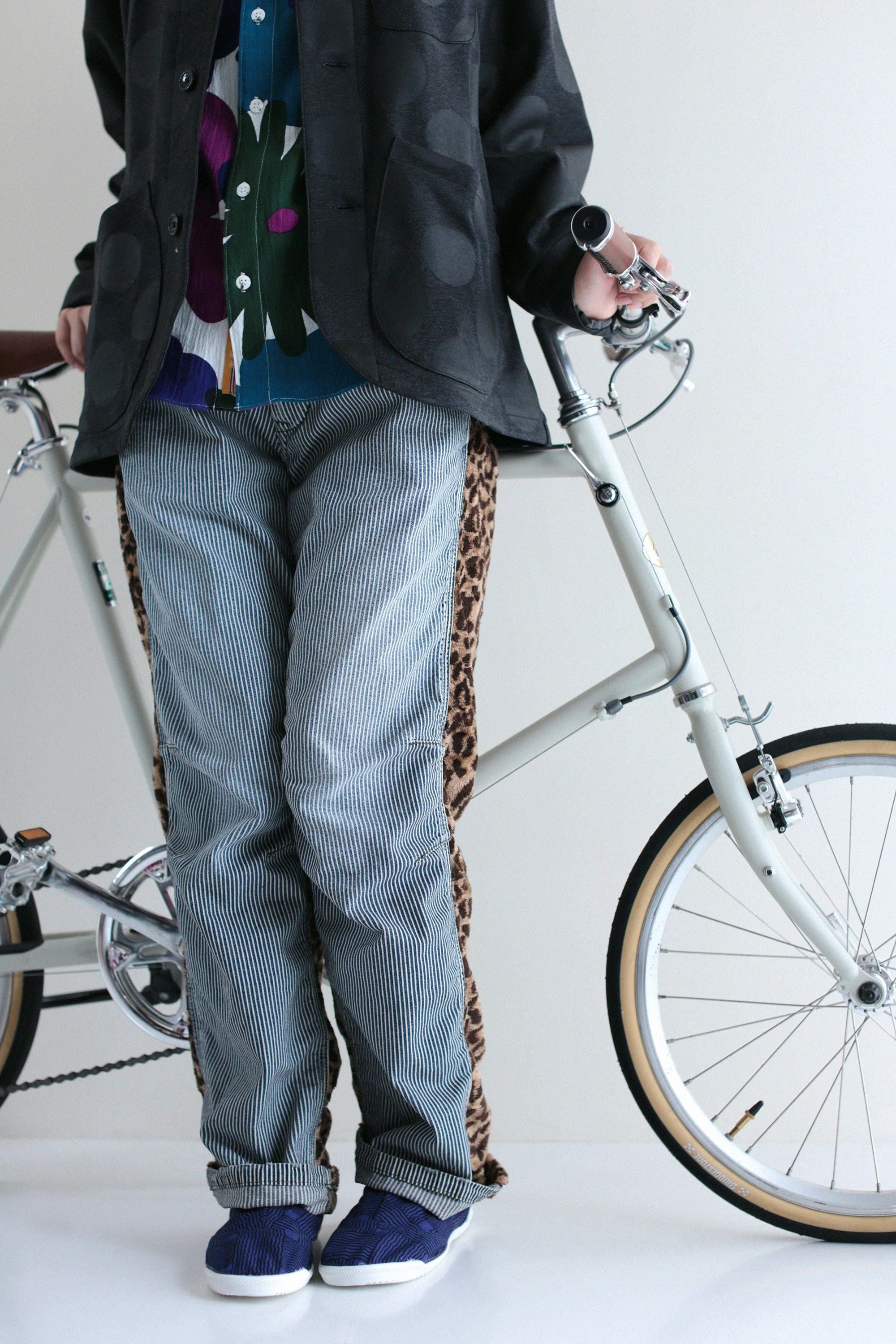 【net limited】Marugo Round Toe Tabi Shoes / Woven Bamboo Navy Blue