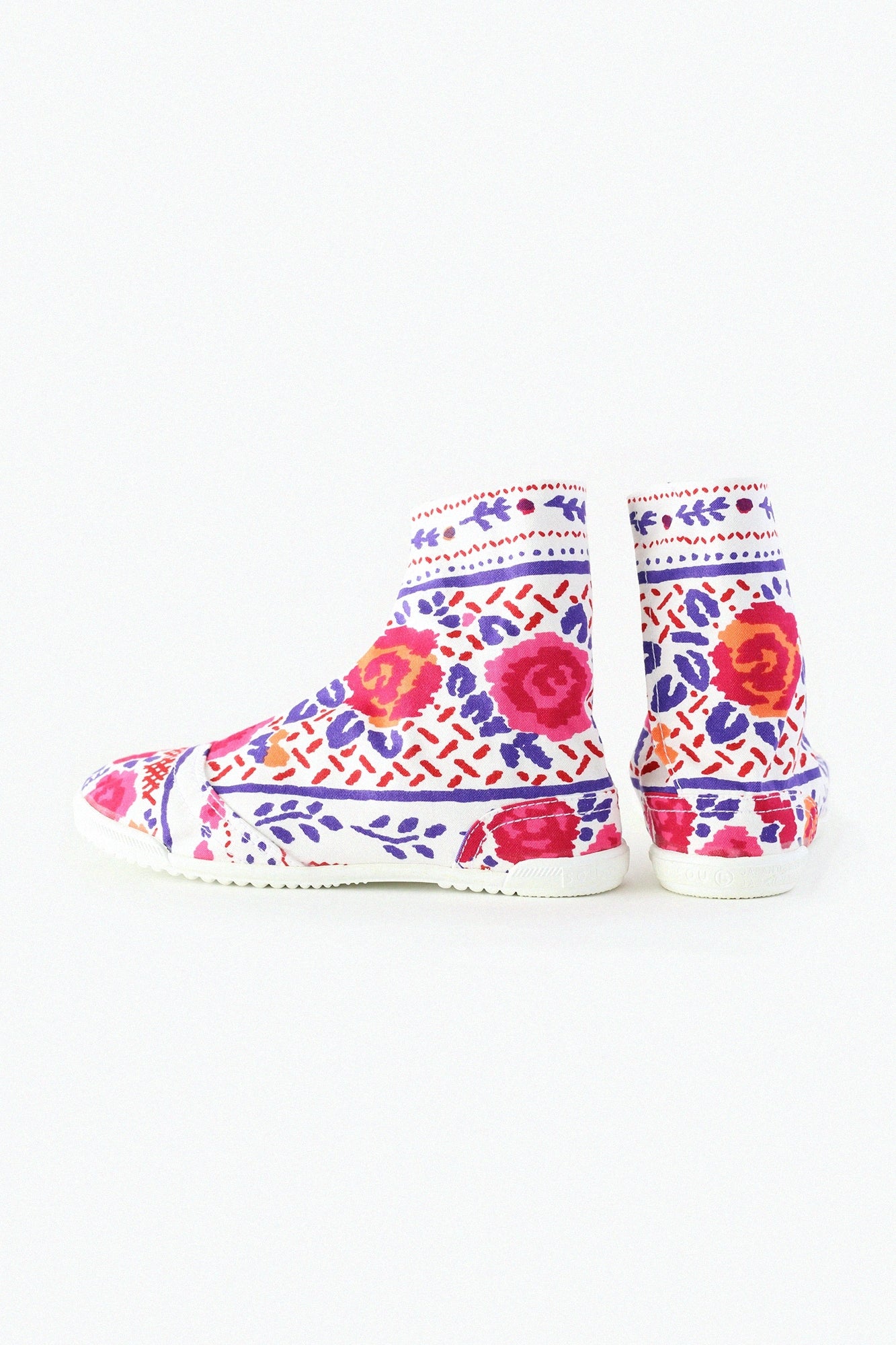 【Online】Marugo Round Toe Tabi Shoes / Eastern Europe