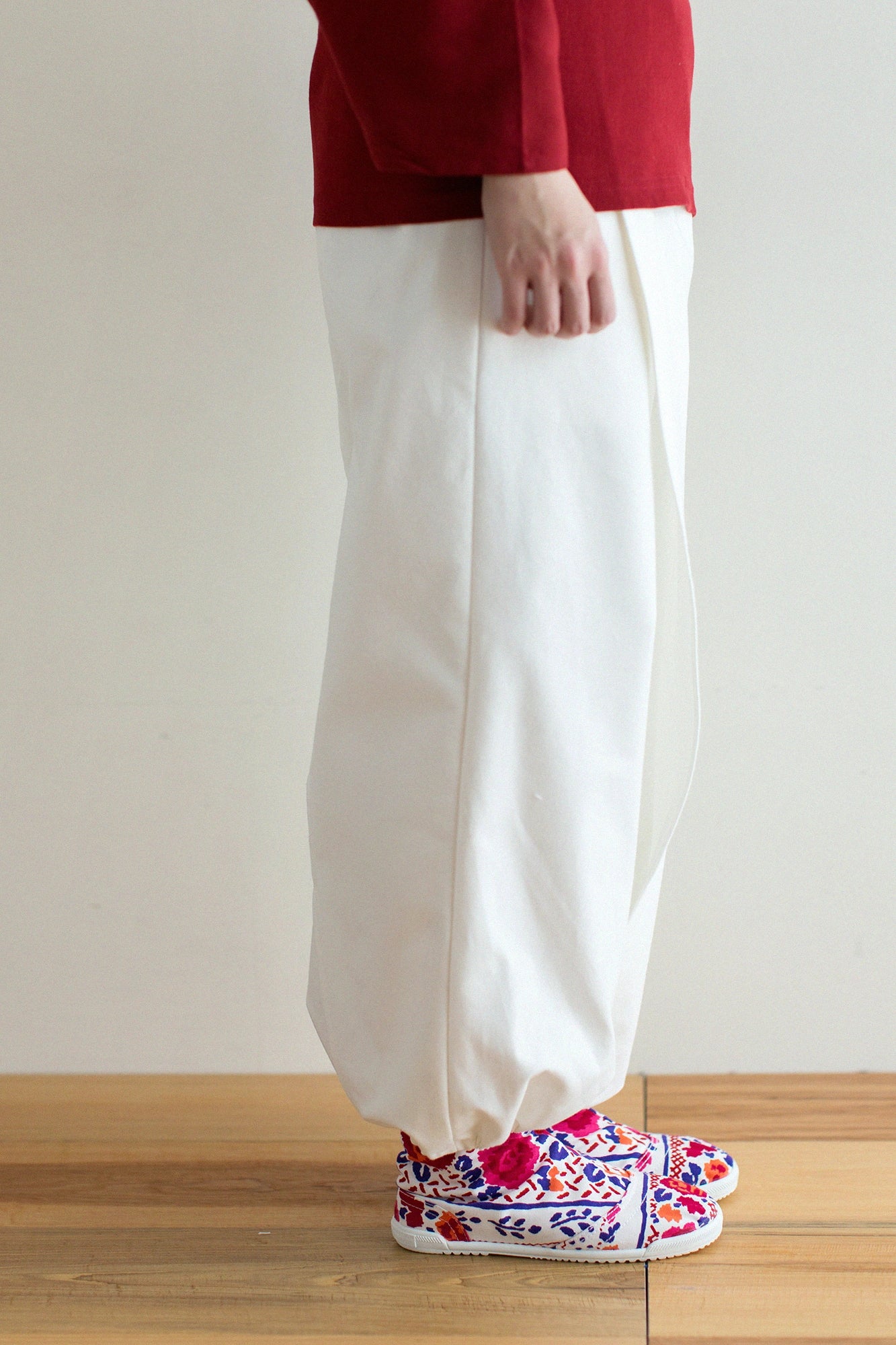 【Online】Marugo Round Toe Tabi Shoes / Eastern Europe