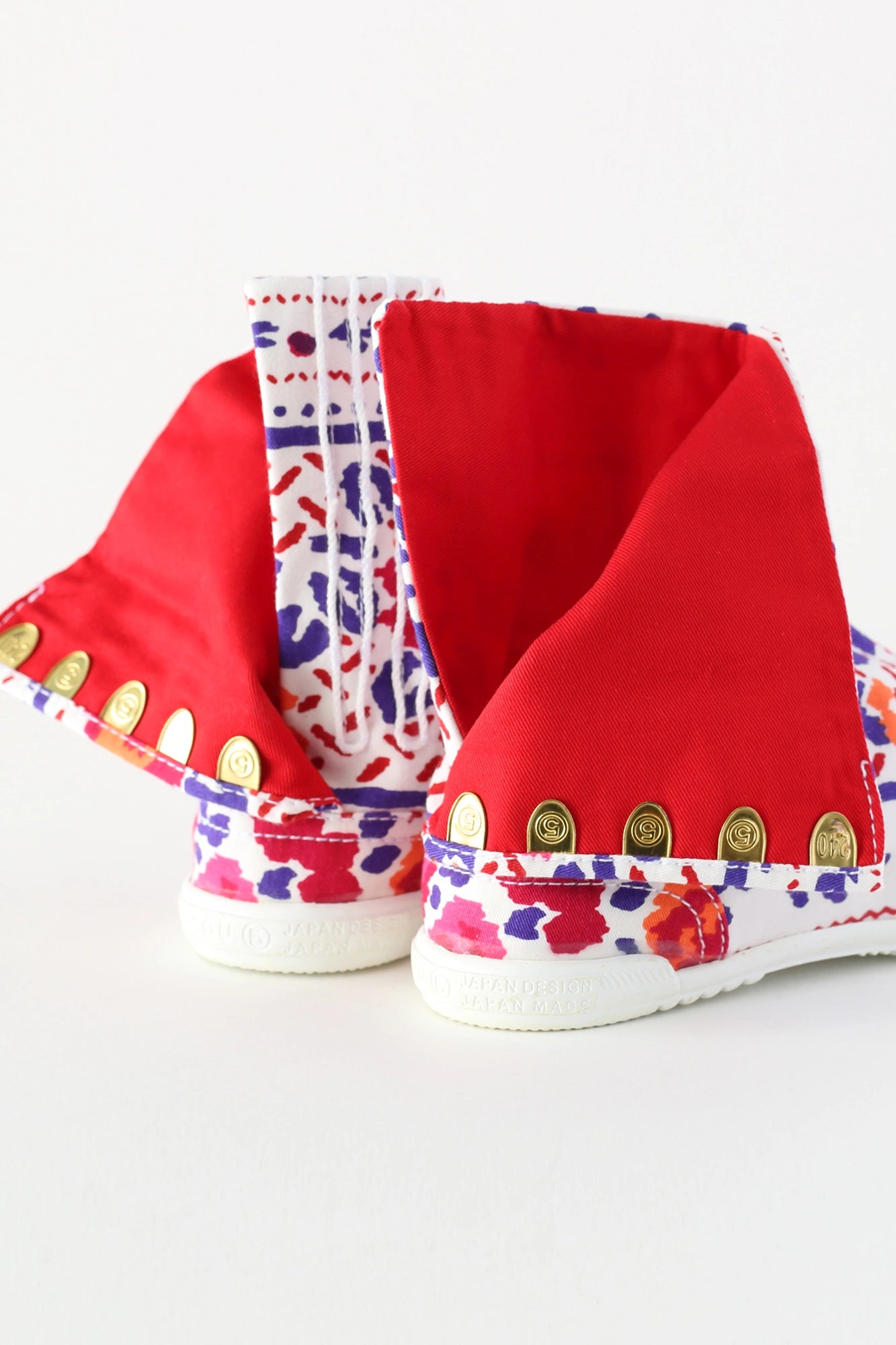 【Online】Marugo Round Toe Tabi Shoes / Eastern Europe