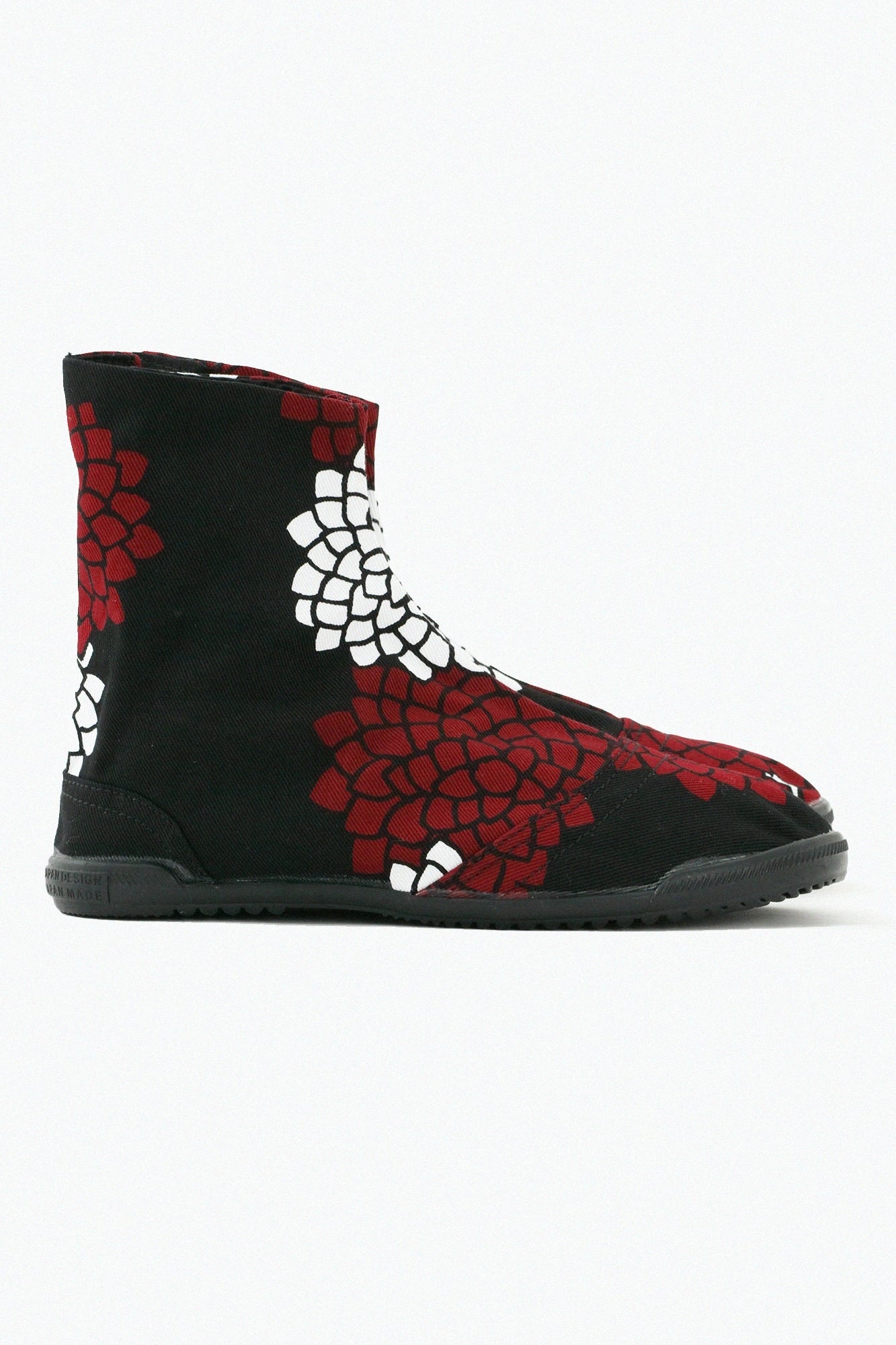Marugo Round Toe Tabi Shoes Chrysanthemum in Clouds