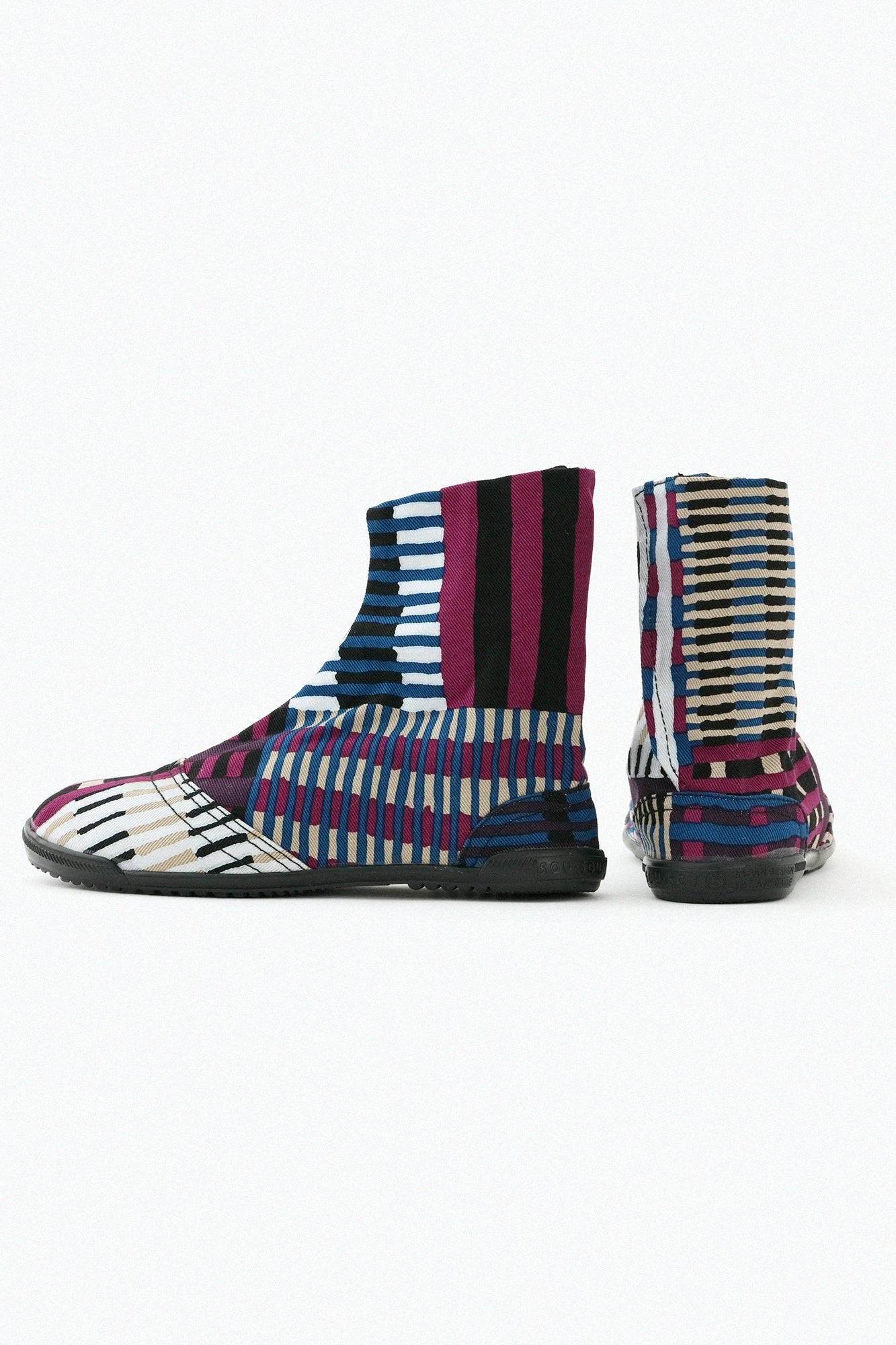 Marugo Round Toe Tabi Shoes / Skyscraper