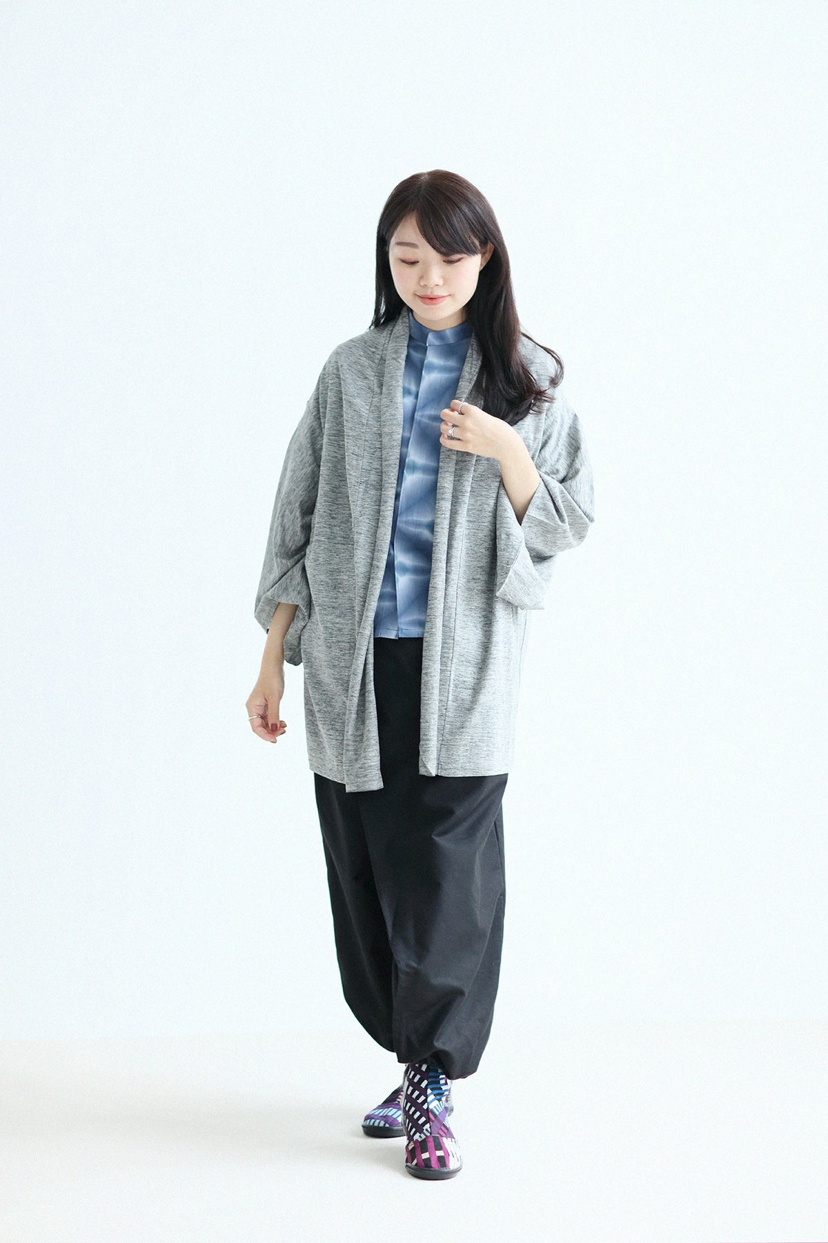 Marugo Round Toe Tabi Shoes / Skyscraper