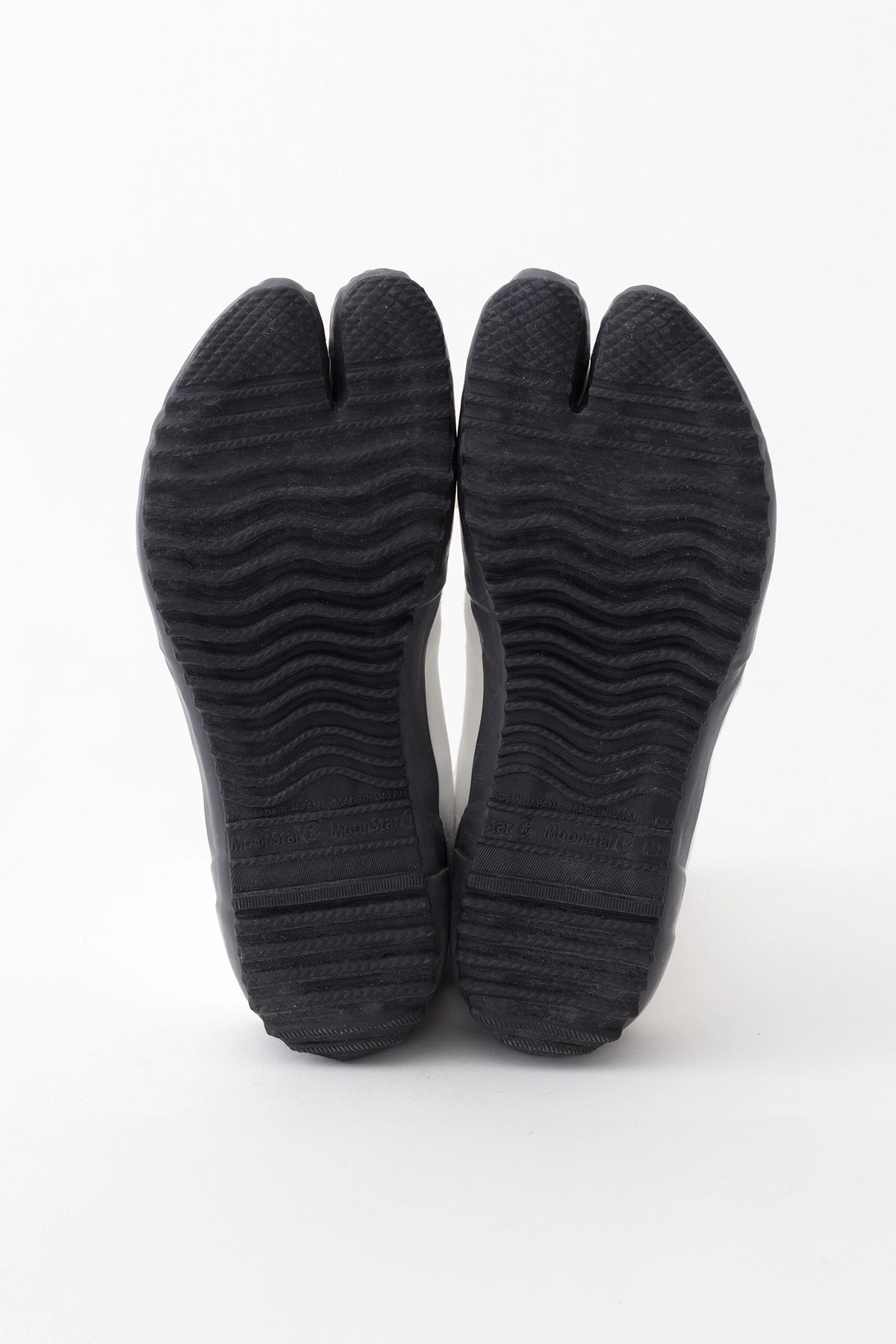 Festival collé chaussettes Tabi / Couleur du corps x étincelante