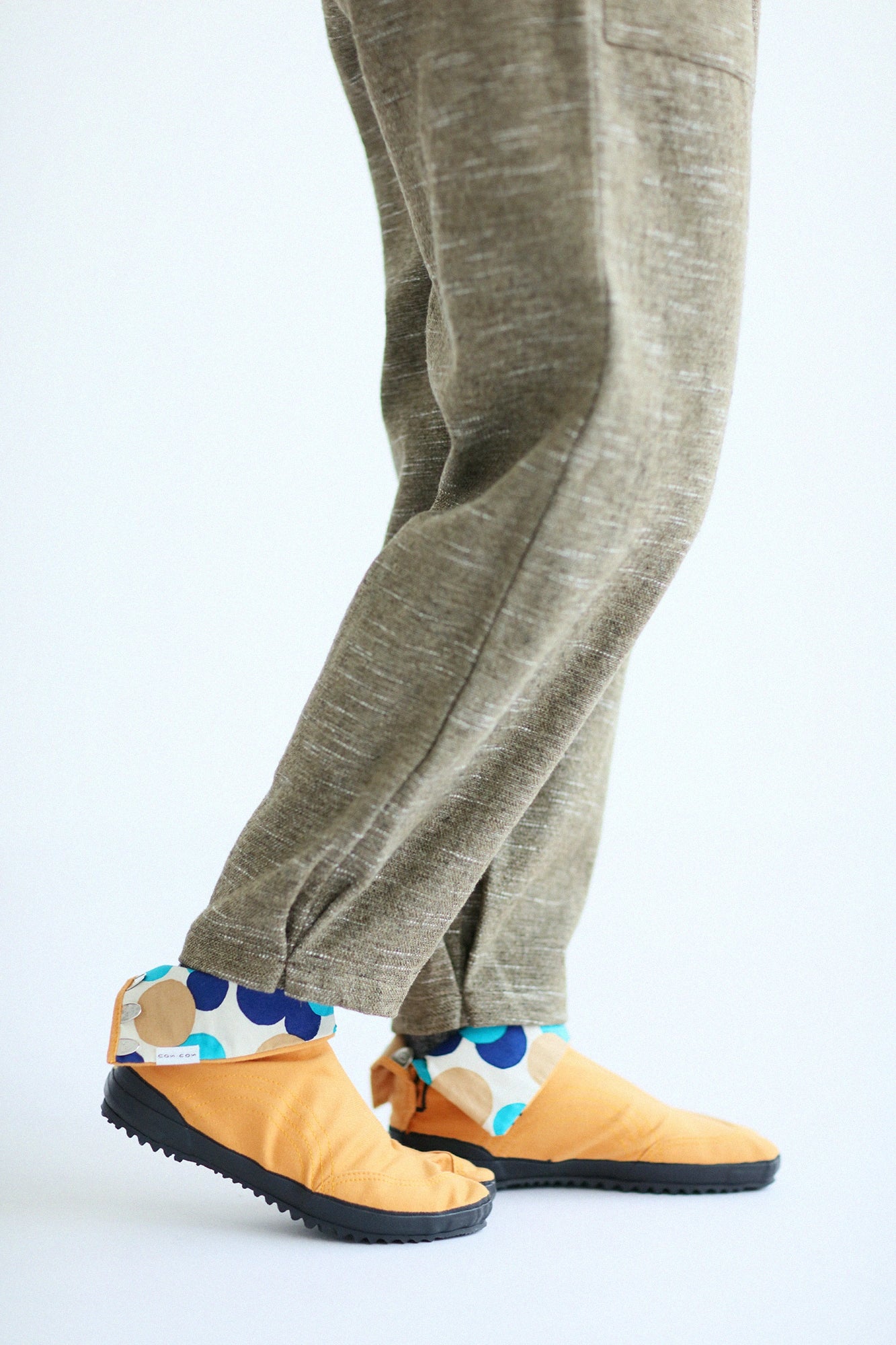 Festival Split Toe Tabi Shoes / Amber x Soap Bubbles