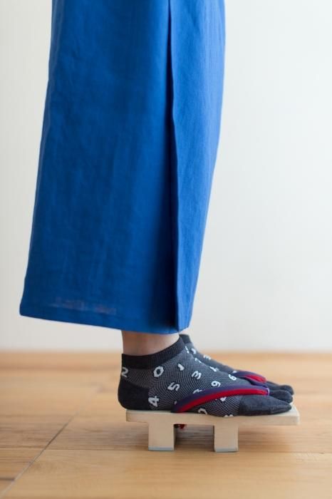 鹿之子 分趾襪（腳踝長度）／SO-SU-U十數 深灰色 【男・女性用】