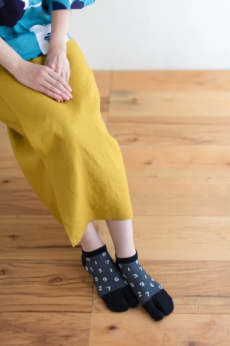 Kanoko Tabi袜子（角度） / SO-SU-U湿羽毛颜色（男女）