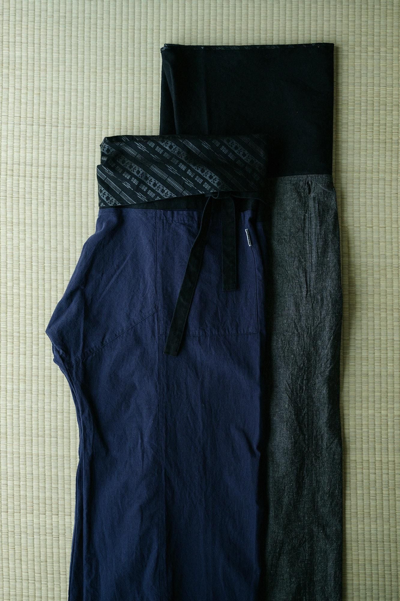 net限定】伊勢木綿 20/20 麻混 風靡（ふうび） 下／消炭色（けしずみいろ）