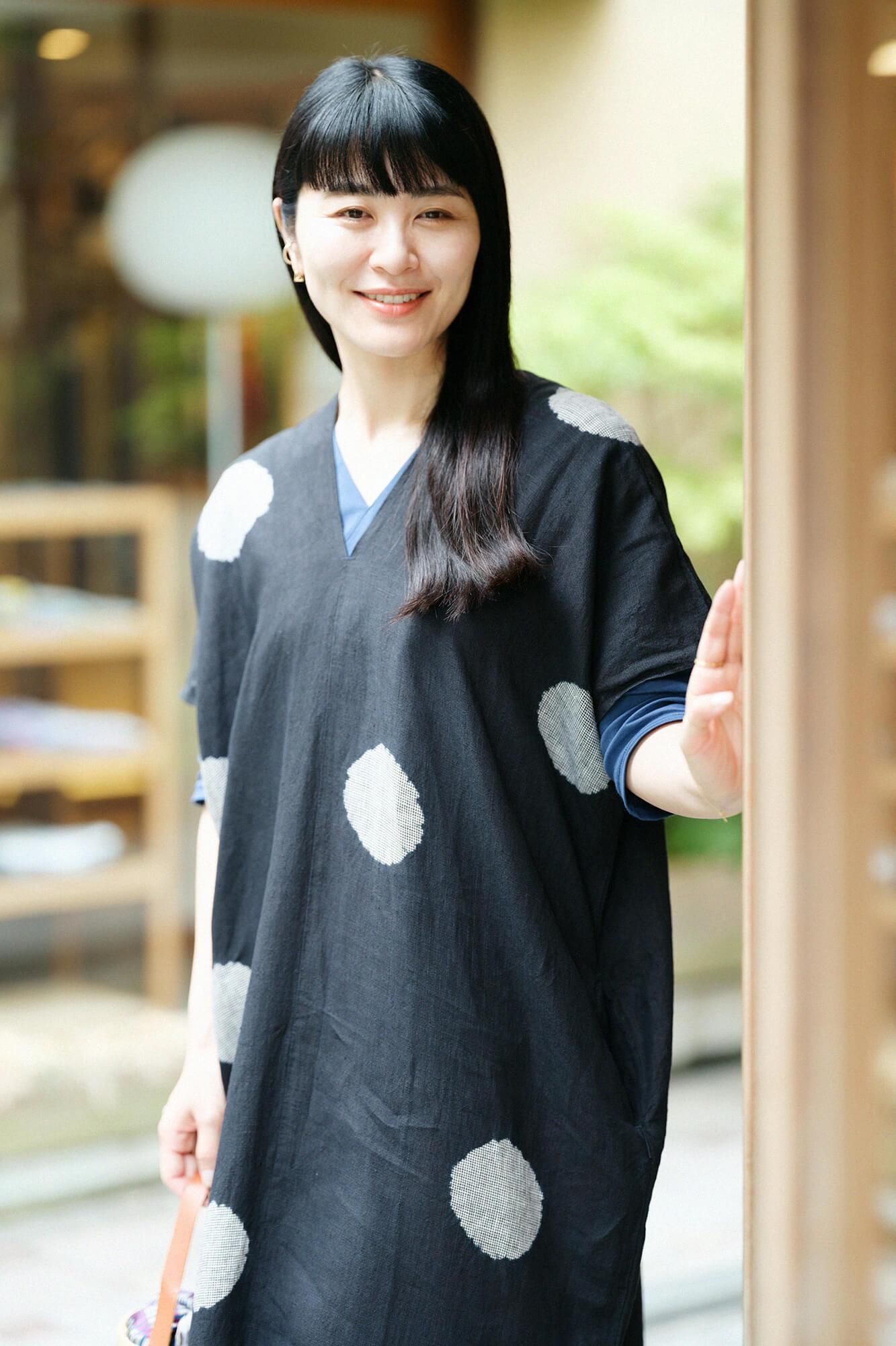 高島縮棉 40/40 V領上衣 六分袖／灰藍色