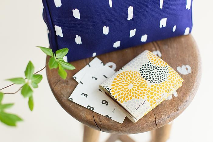 SOU・SOU×クアトロガッツ 小さいふ。／菊づくし 墨芥子（すみからし）