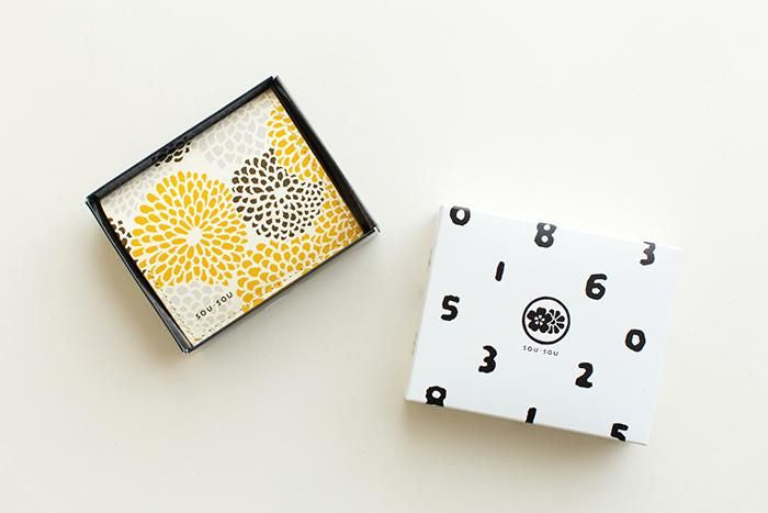 SOU・SOU× Quattro Guts Es ist klein. / Voller Chrysanthemen, Sumi-Senf (Sumikarashi)