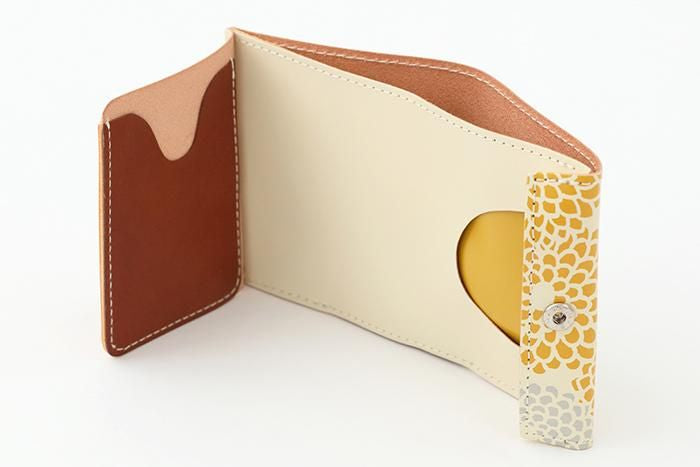 SOU・SOU×クアトロガッツ 小さいふ。／菊づくし 墨芥子（すみからし）