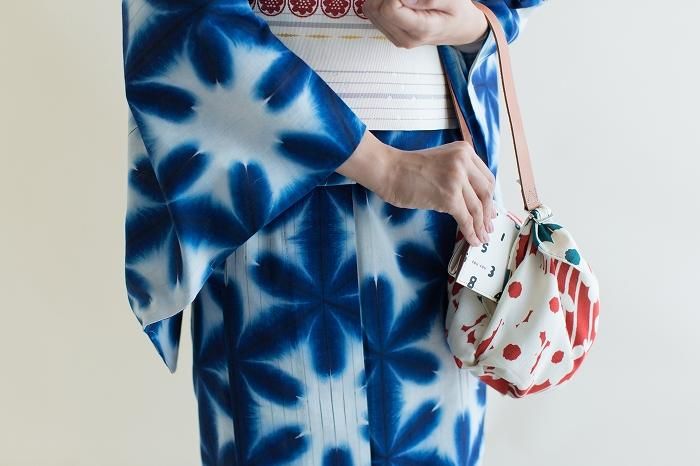 SOU・SOU×Arakawa Masujiro Store Reversible Furoshiki（Small）／Basking in the Sun Duck feather color x red-orange