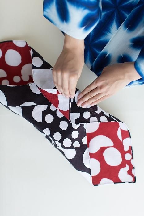 SOU・SOU ×荒川益次郎商店雙面染風呂敷（小）/圓圈圈 黑色×紅色