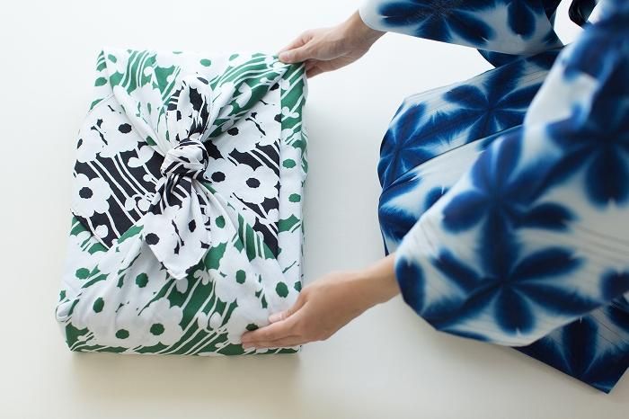 SOU・SOU ×Arakawa Masujiro Reversible Furoshiki (Large) / Hinatabokko Black×Green