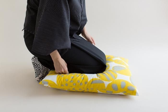 Housse de coussin 21ème toile tissée/Urara Kiki [*Délai environ 3 semaines pour la livraison]