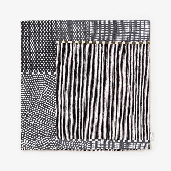 Plain weave 21st count Cushion Cover／Lines and Dots Ink Black