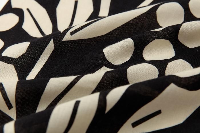 伊勢木棉圖案紋樣手巾（短版）/南天竹 黑色