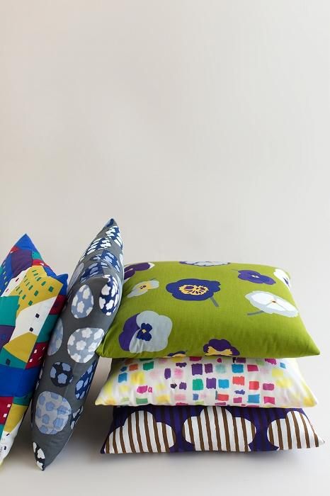 平織り21番手 クッション（座布団）カバー／三色すみれ【※お届けに約3週間】