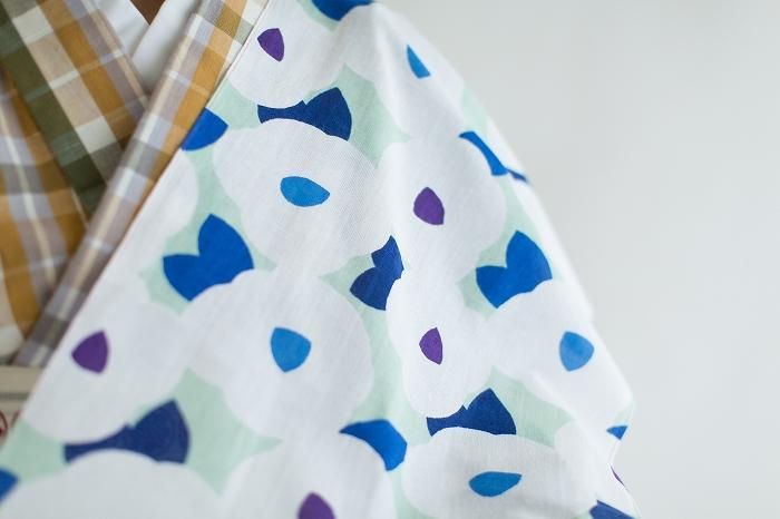 伊勢木綿 textile手ぬぐい／椿文（つばきもん）