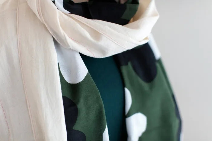 Isemomen Cotton Scarf / Layered Flowers Matcha Green