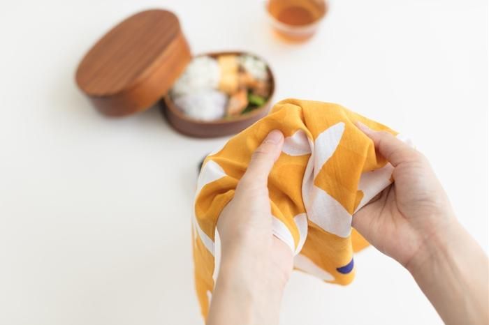 伊勢木棉手巾（短版）/蘿蔔草與影 山吹色